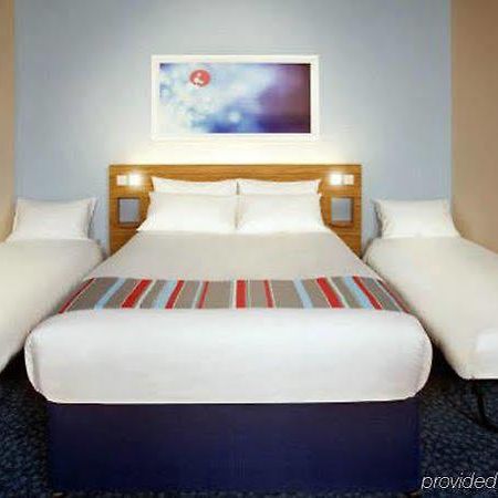Travelodge Edinburgh Central Waterloo Place エクステリア 写真