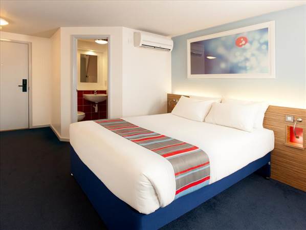 Travelodge Edinburgh Central Waterloo Place エクステリア 写真